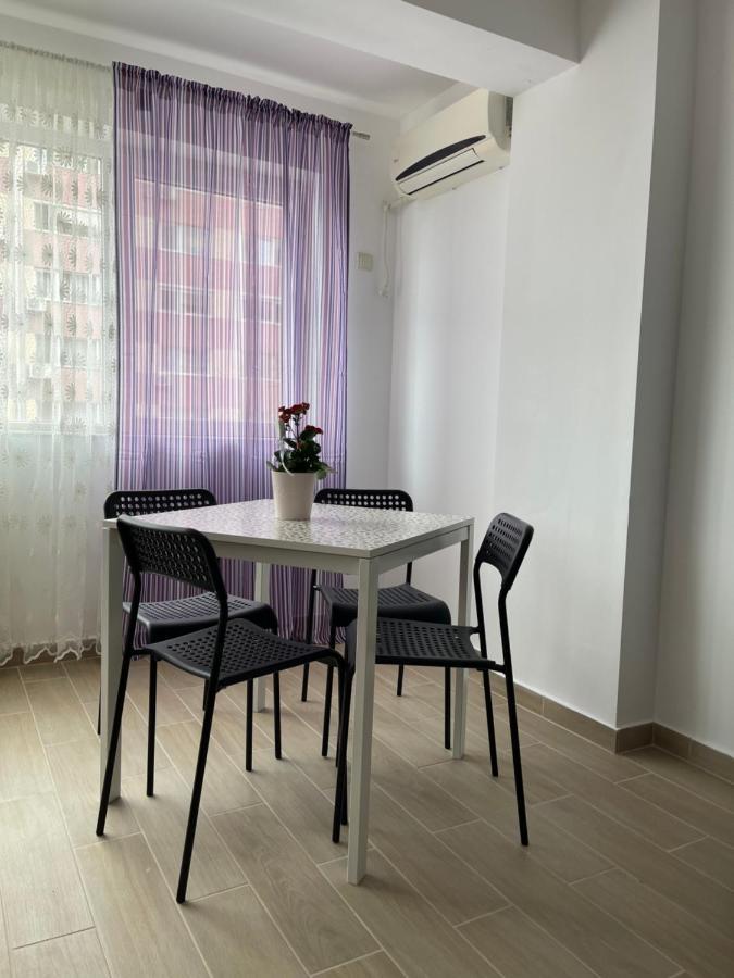 Zeini - Garsoniera Constanta Apartman Kültér fotó